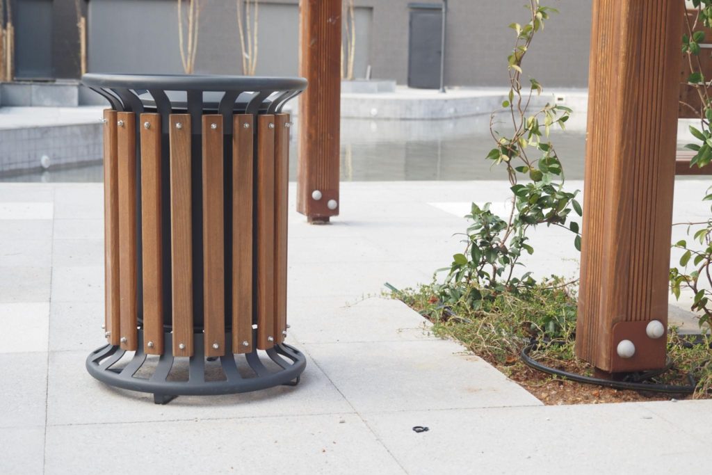 Eco-friendly trash bins
